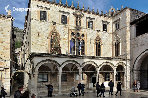 Palác Sponza v Dubrovníku (Chorvatsko)