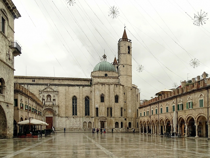 Kostel Saint Francesco v Ascoli Piceno