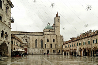 Kostel Saint Francesco v Ascoli Piceno