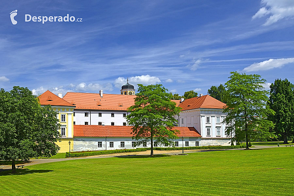 Zámek a park ve Vlašimi (Česká republika)