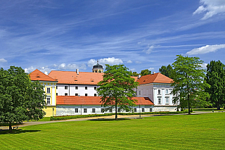 Zámek a park ve Vlašimi