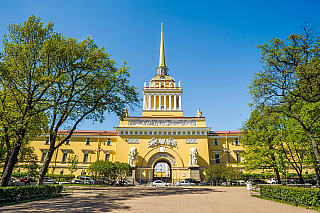 Budova admirality v Petrohradu