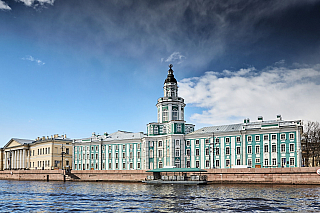 Kunstkamera v Petrohradu