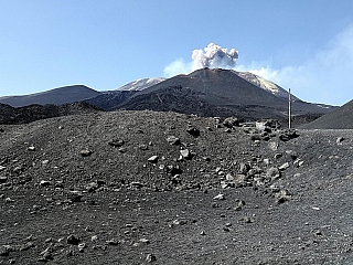 Etna je stále činnou sopkou (Sicílie - Itálie)