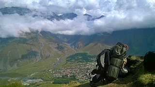 Pohled na město Stepancminda (Gruzie)