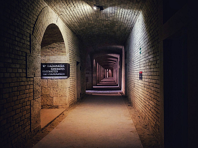 Interiér Pevnosti Monoštor, vstup do Kazamét (Maďarsko)