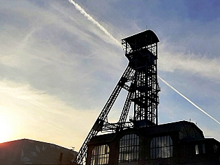 Těžní věž na jámě Hlubina (Ostrava - Česká republika)