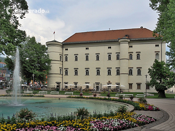 Hrad Porcia ve Spittal an der Drau (Korutany - Rakousko)