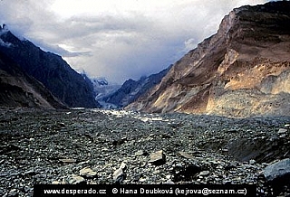 Gilgit – Karimabád – Hoper (Pákistán)