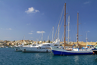 Výlet lodí Captain Morgan okolo Valletty, Grand Harbour a Sliemy (Malta)