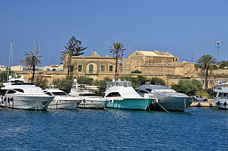 Výlet lodí Captain Morgan okolo Valletty, Grand Harbour a Sliemy (Malta)