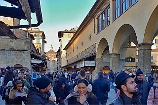 Ponte Vecchio (Most Zlatníků) ve Florencii (Itálie)