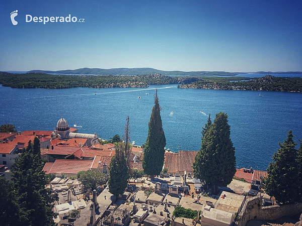 Výhľad z pevnosti Barone v Šibeniku (Chorvatsko)