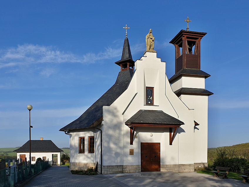 Kaple Anežky České v Březůvkách