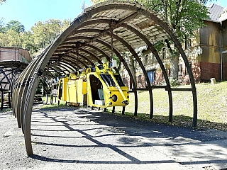 Povrchová expozice důlních vozů (Landek Park - Ostrava - Česká republika)