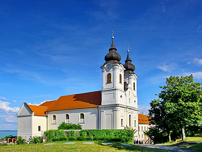 Benediktinské opatství v Tihany (Maďarsko)