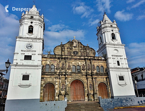 Písečná pláž u Panama City (Panama)