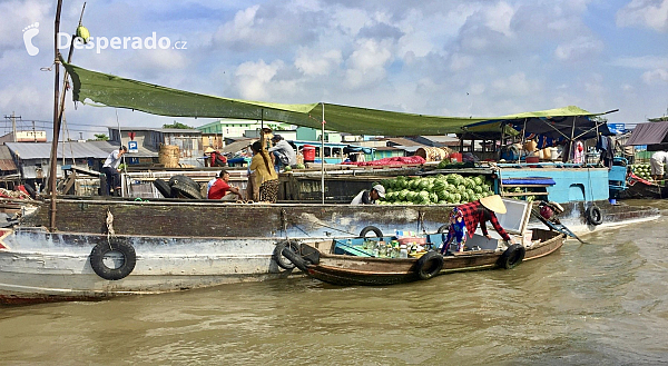 Plovoucí trh na Mekongu (Vietnam)