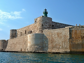Pevnost Castello Maniace v Syrakusách  (Sicílie - Itálie)