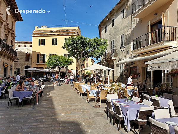 Alcúdia - historické centrum (Mallorca - Španělsko)