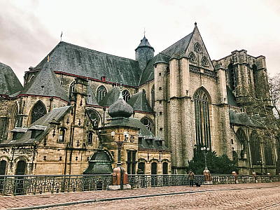Kostel sv. Michaela (Gent - Belgie)