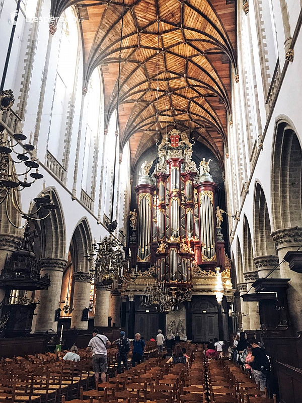 Interiér kostela svatého Bavona (Haarlem - Nizozemsko)