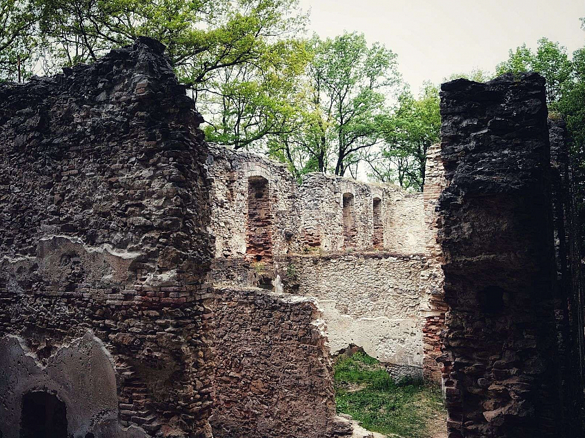 Ruiny kláštora Katarínka (Slovensko)
