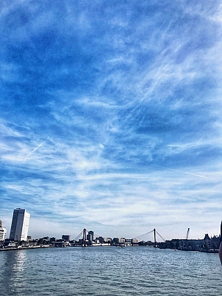 Pohled na přístav v Rotterdamu (Rotterdam - Nizozemsko)