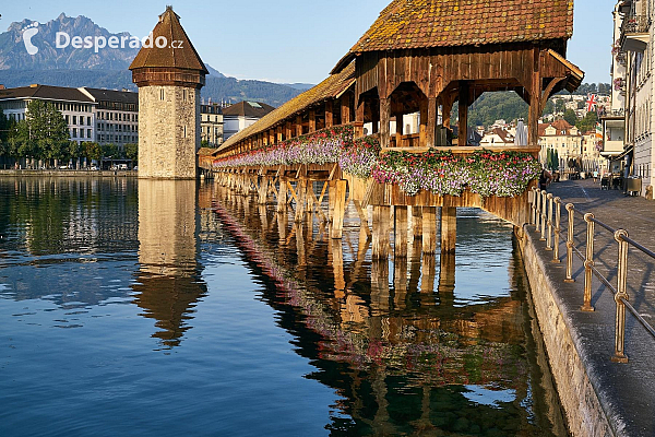 Kapličkový most v Lucernu (Švýcarsko)