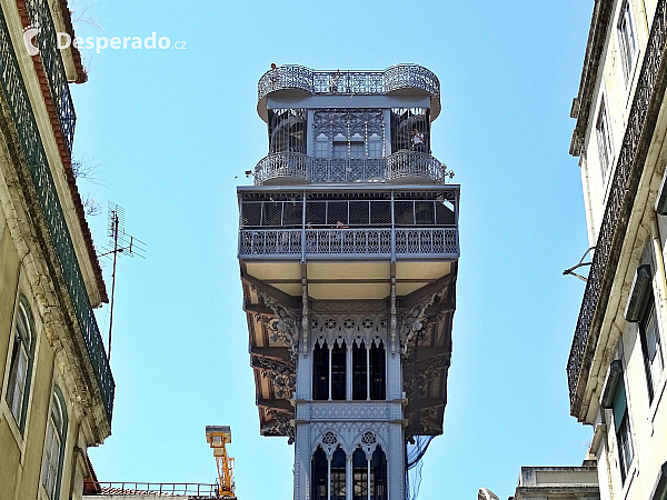 Elevador de Santa Justa v Lisabonu (Portugalsko)