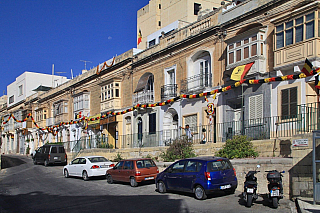 Paceville je centrem nočního života na Maltě (Malta)