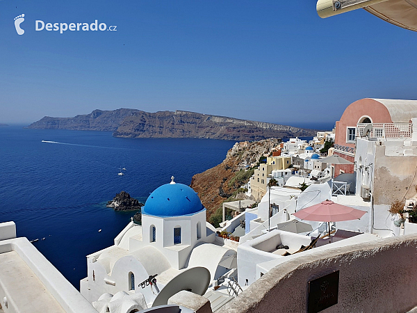 Oia na ostrově Santorini (Řecko)