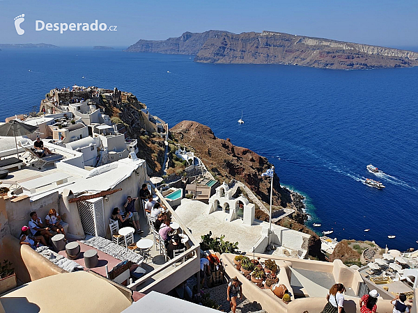 Oia na ostrově Santorini (Řecko)