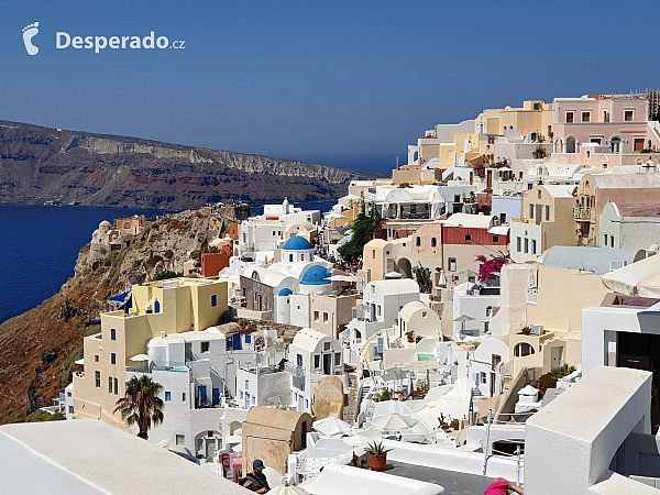 Oia na ostrově Santorini (Řecko)