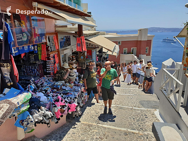 Fira na ostrově Santorini (Řecko)