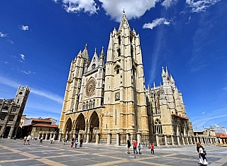 Katedrála Panny Marie v Leónu (Kastilie a León - Španělsko)