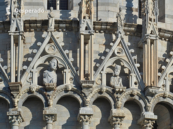 Baptisterium, Katedrála a Šikmá věž v Pisa (Toskánsko - Itálie)