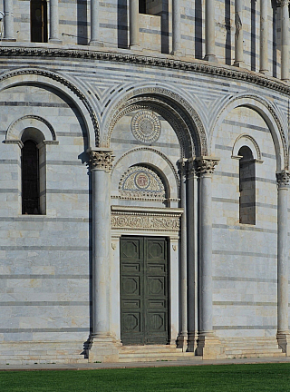 Baptisterium, Katedrála a Šikmá věž v Pisa (Toskánsko - Itálie)