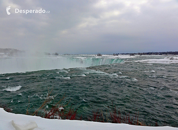 Ledové Niagarské vodopády (Kanada)