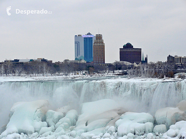 Ledové Niagarské vodopády (Kanada)