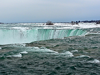 Ledové Niagarské vodopády (Kanada)