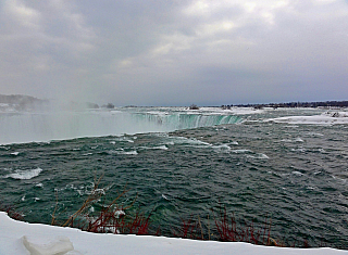 Ledové Niagarské vodopády (Kanada)