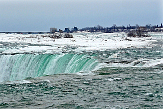 Ledové Niagarské vodopády (Kanada)