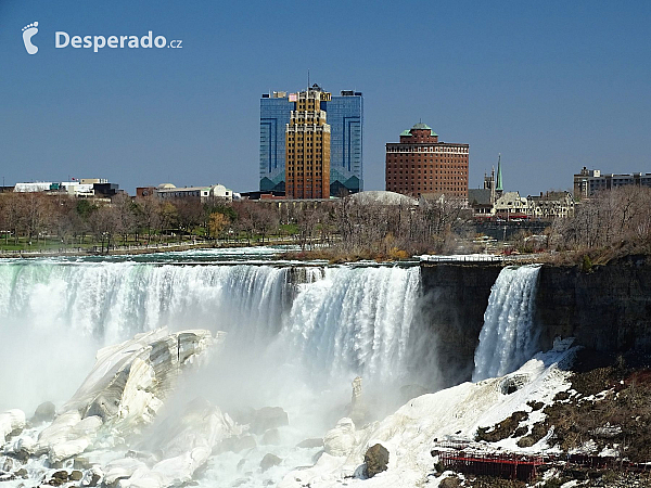 Niagarské vodopády (Kanada)