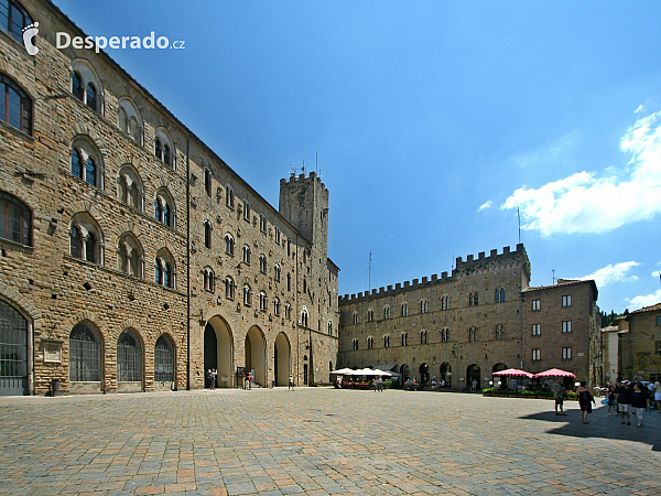 Volterra (Toskánsko - Itálie)