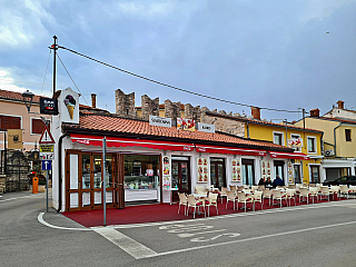Novigrad (Istrie - Chorvatsko)