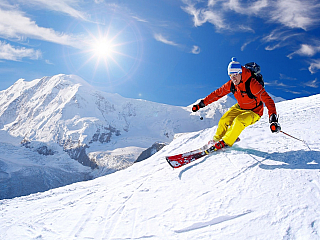Lyžování v Alpách aneb báječná zimní dovolená pro všechny generace (Reklamní sdělení)