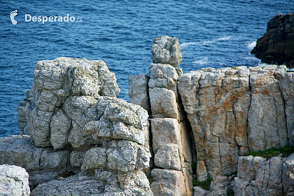 Pointe de Pen-Hir na poloostrově Crozon (Bretaň - Francie)