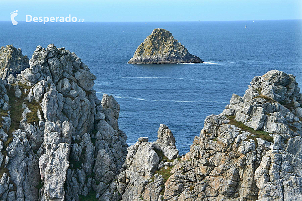 Pointe de Pen-Hir na poloostrově Crozon (Bretaň - Francie)