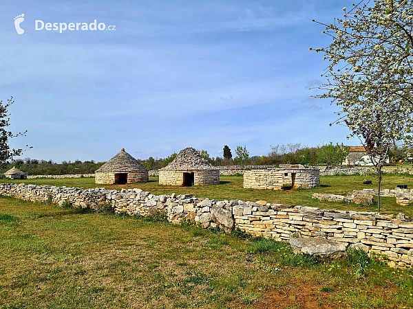 Kažun Park v blízkosti Vodnjan (Istrie - Chorvatsko)